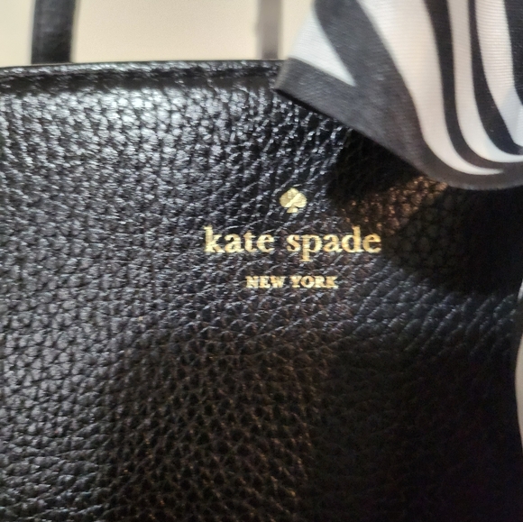 Kate Spade Black Pebble Leather Tote with Striped Bow GUC - Picture 16 of 16